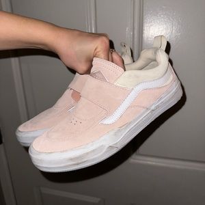 Women’s size 9 Vans Pop Cush pro sneakers, light pink
